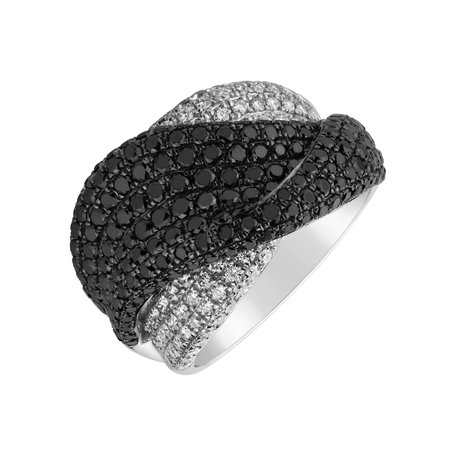 Ring with black and white diamonds Atlantida