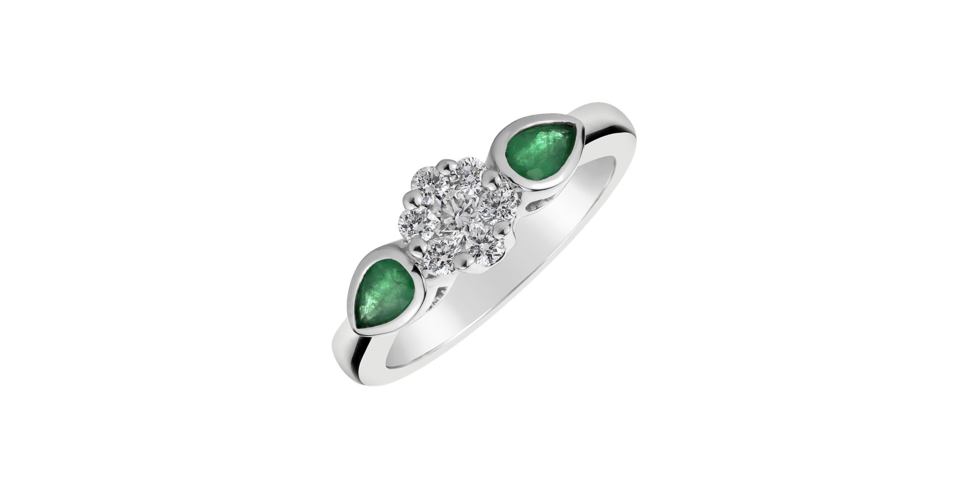 Diamond ring with Emerald Heaven Princess