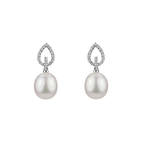 Diamond earrings with Pearl Mariangeles Coast