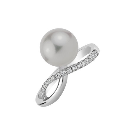 Diamond ring with Pearl Ocean Wave