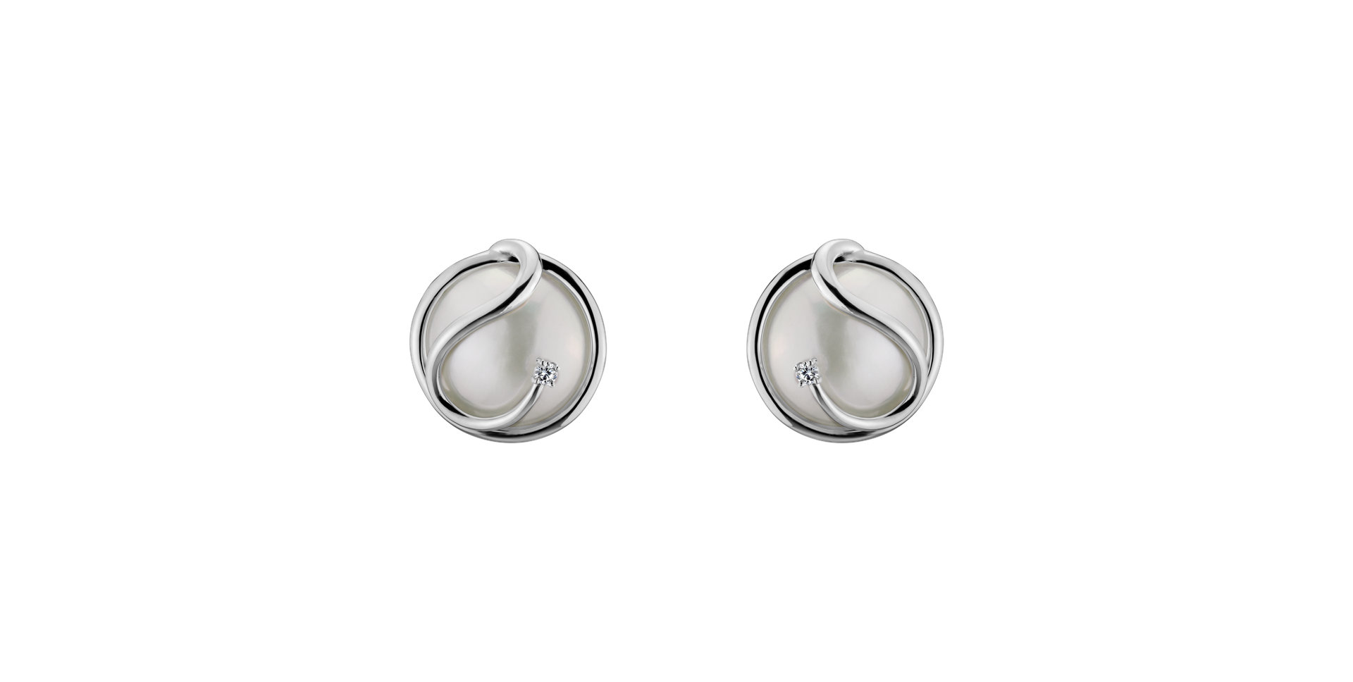 Diamond earrings with Pearl Nebula Pearl