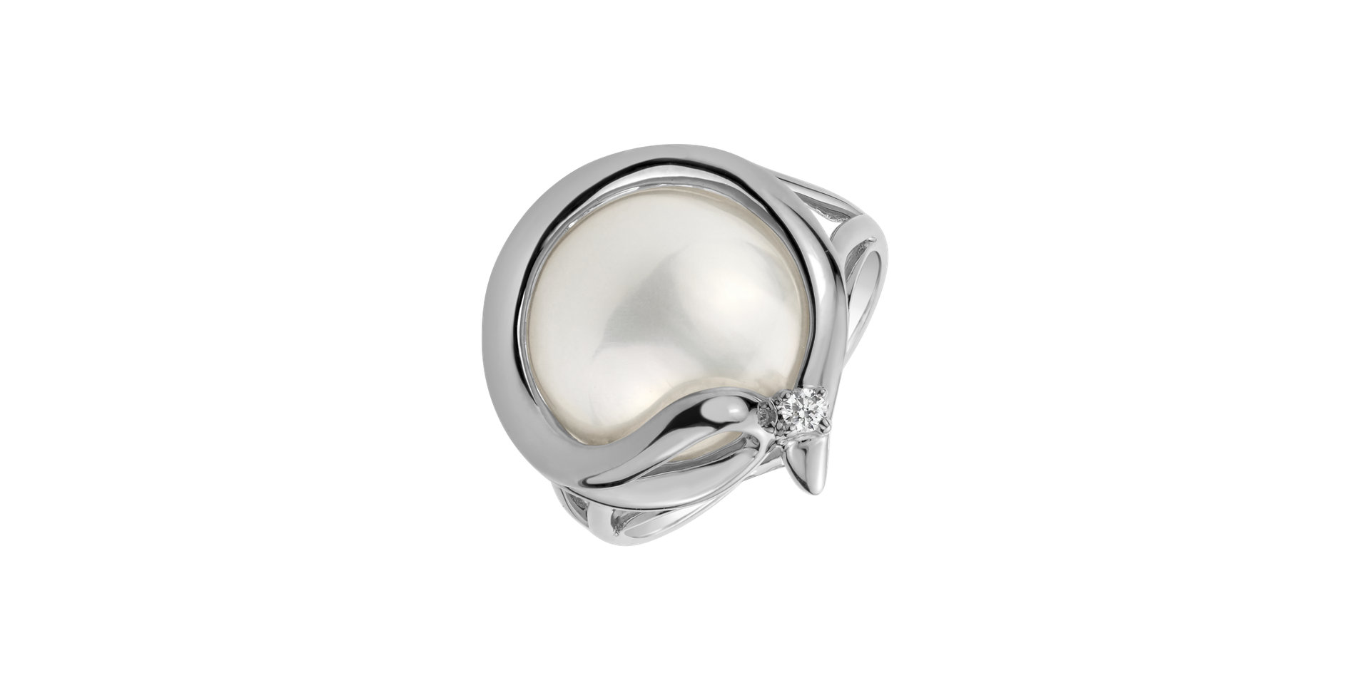 Diamond ring with Pearl Caulerpa Pearl