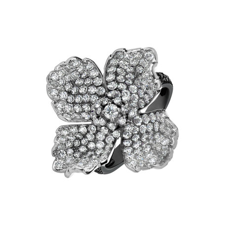 Ring with black and white diamonds Mystery Flower