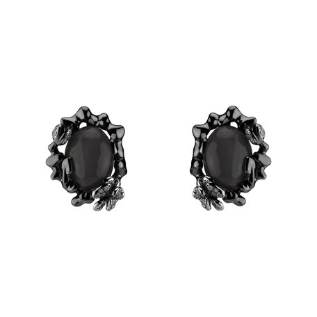 Diamond earrings with Moonstone Woolley