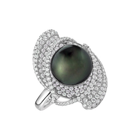 Diamond ring with Pearl Midnight Pearl