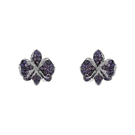 Diamond earrings and Sapphire Dolores