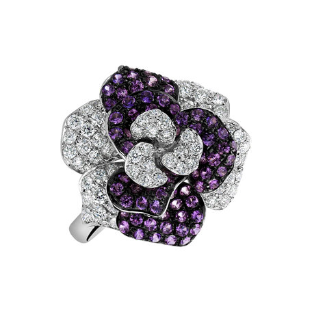 Diamond ring with Sapphire Exotic Magnolia