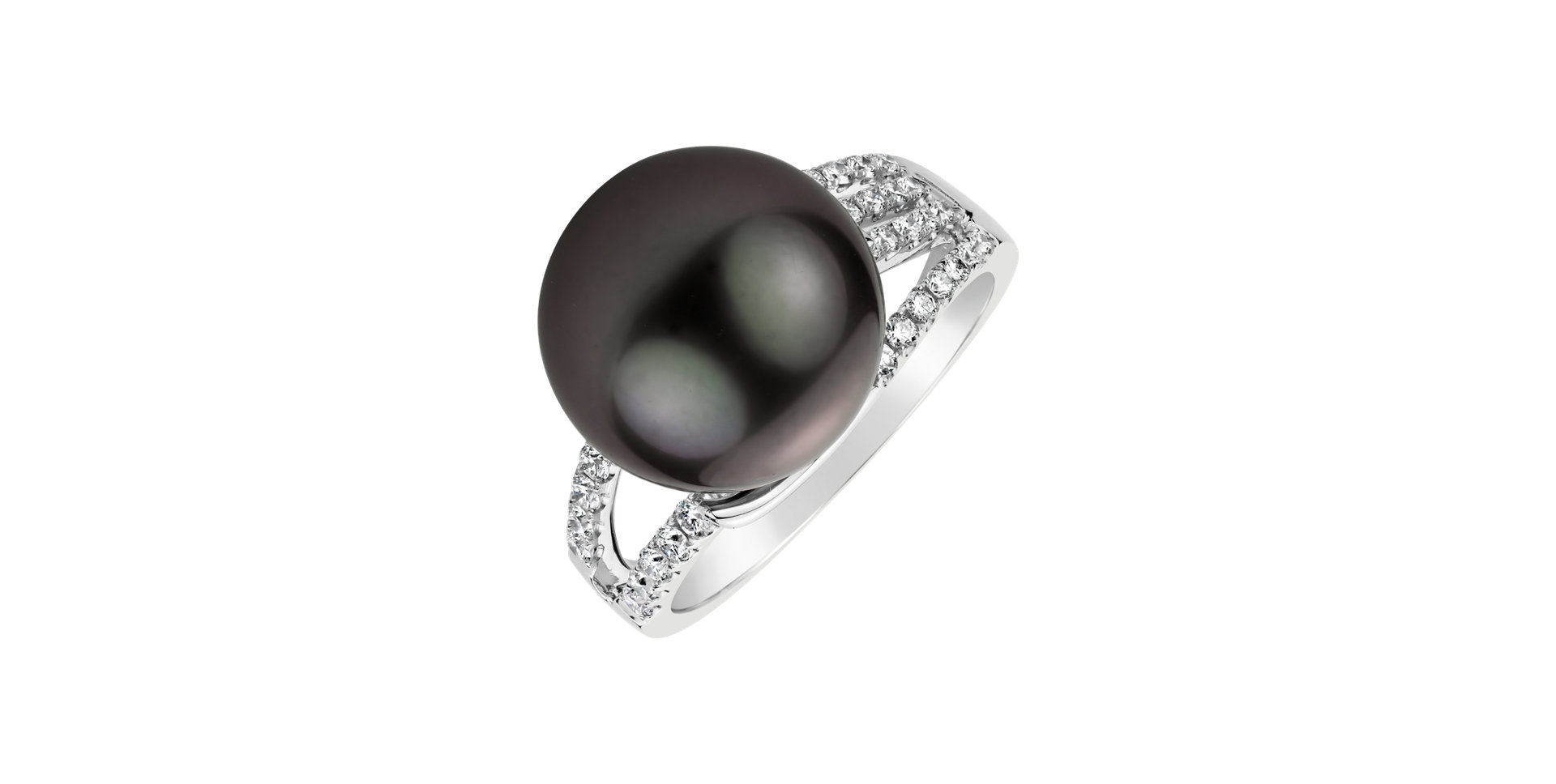 Diamond ring with Pearl Jarvis