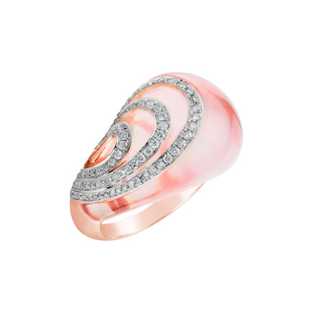Diamond ring with Rose Quartz Touch of Romance