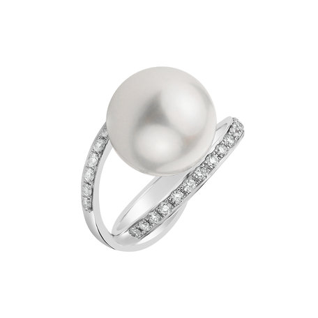 Diamond ring with Pearl Aphrodite Charm