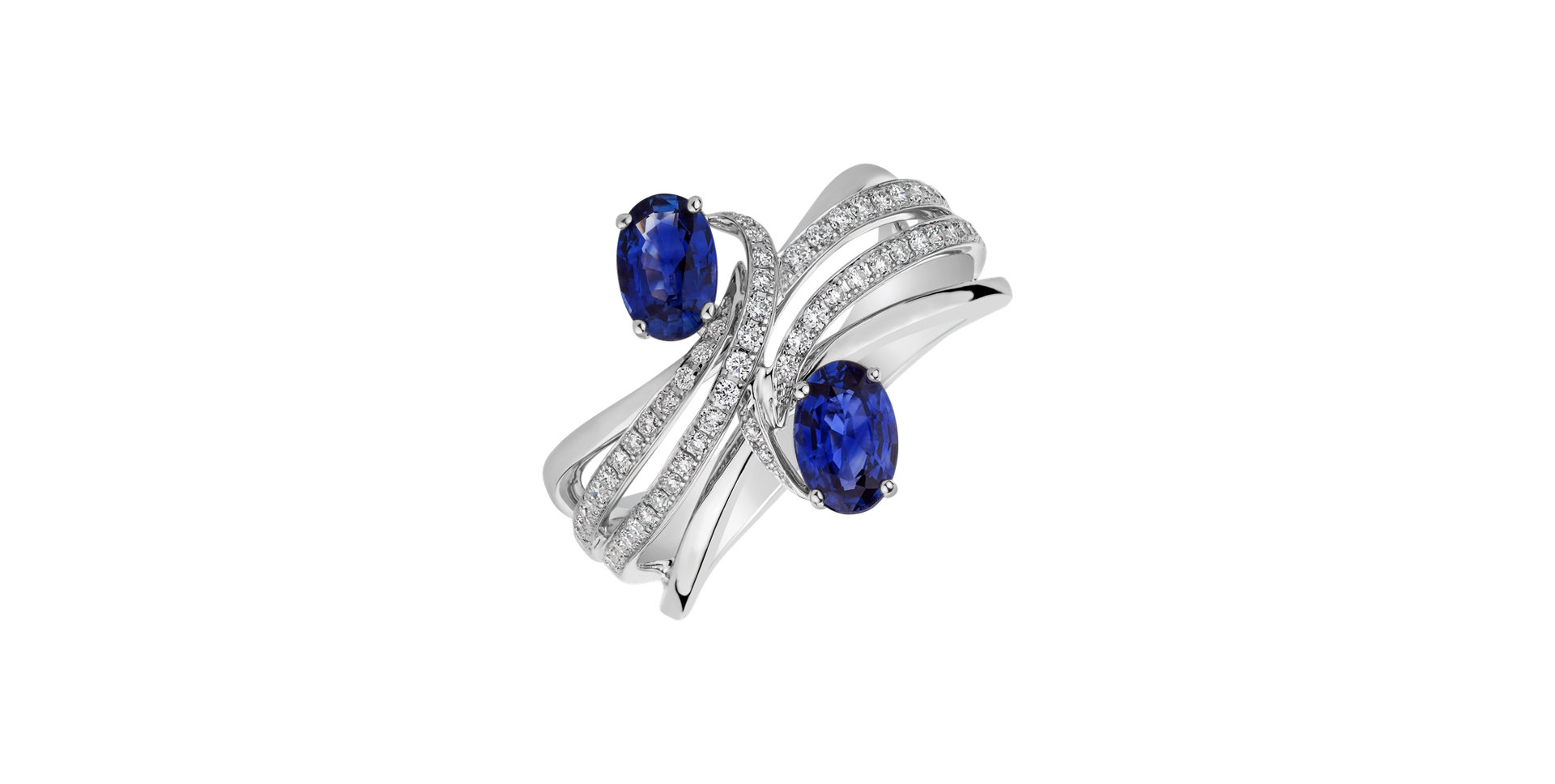 Diamond ring with Sapphire Tuva