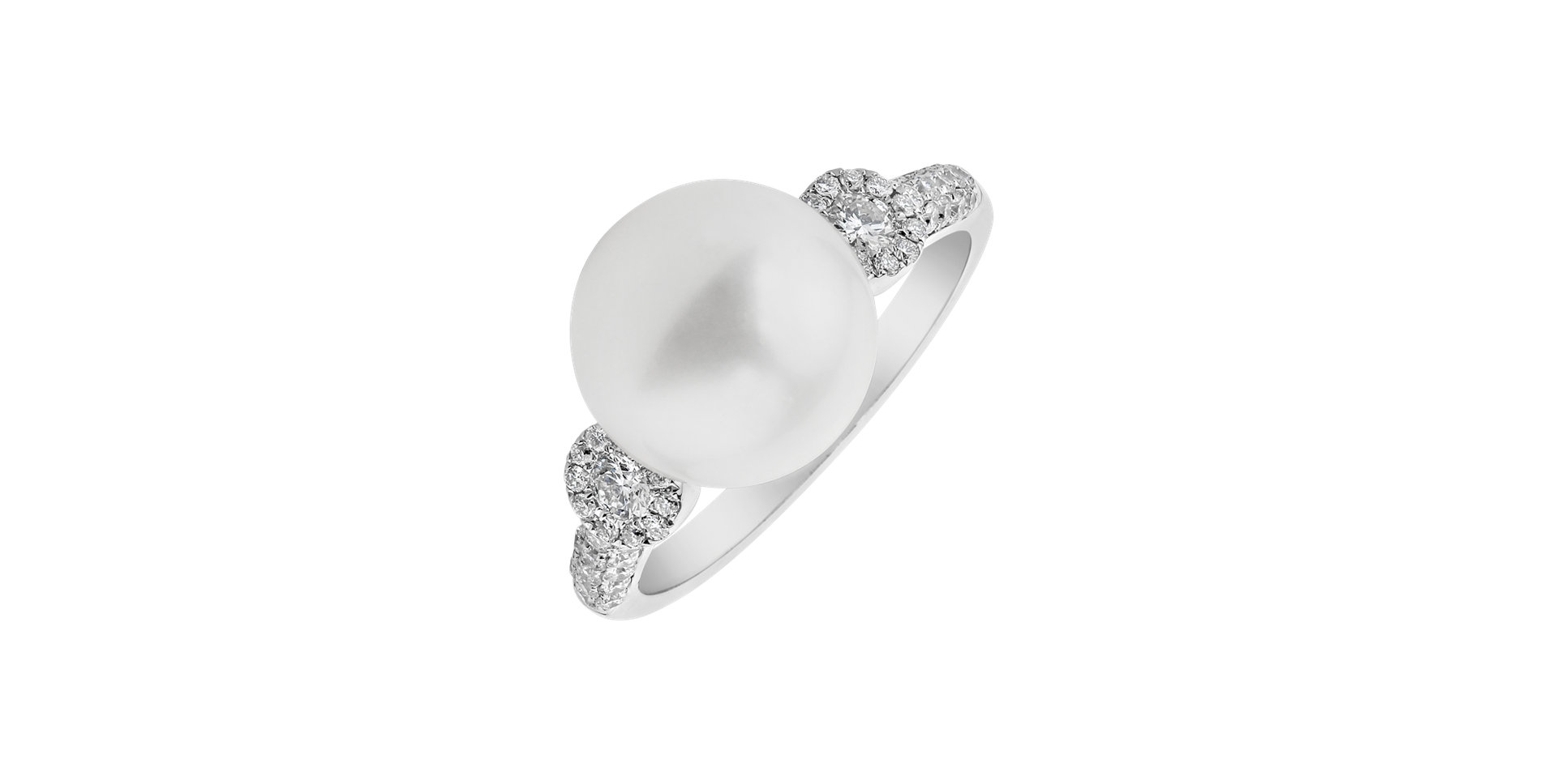 Diamond ring with Pearl Marine Treasure