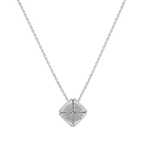 Diamond pendant Lassetire