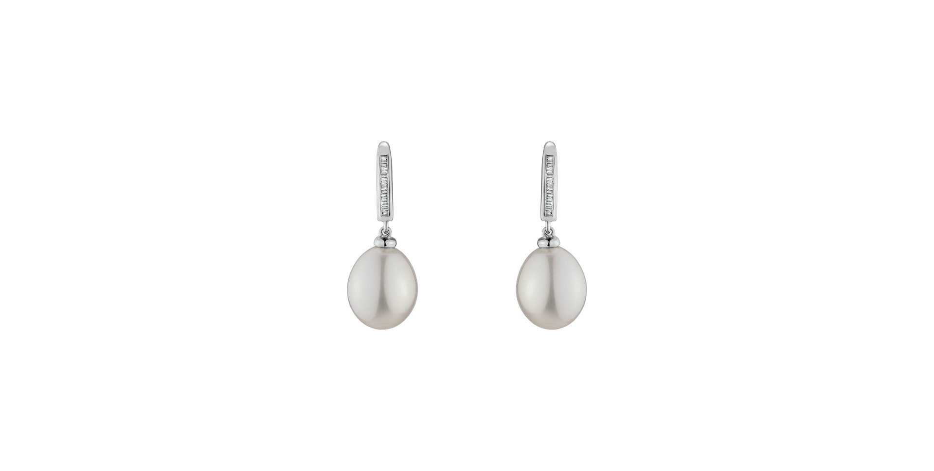 Diamond earrings with Pearl Tehea