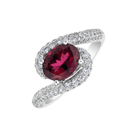 Diamond ring with Tourmalíne Red Galaxy