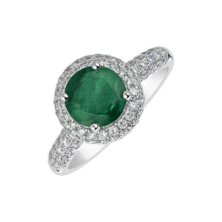 Diamond ring with Emerald Hawai Star