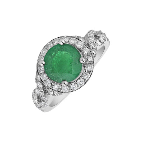 Diamond ring with Emerald Hawai Desire