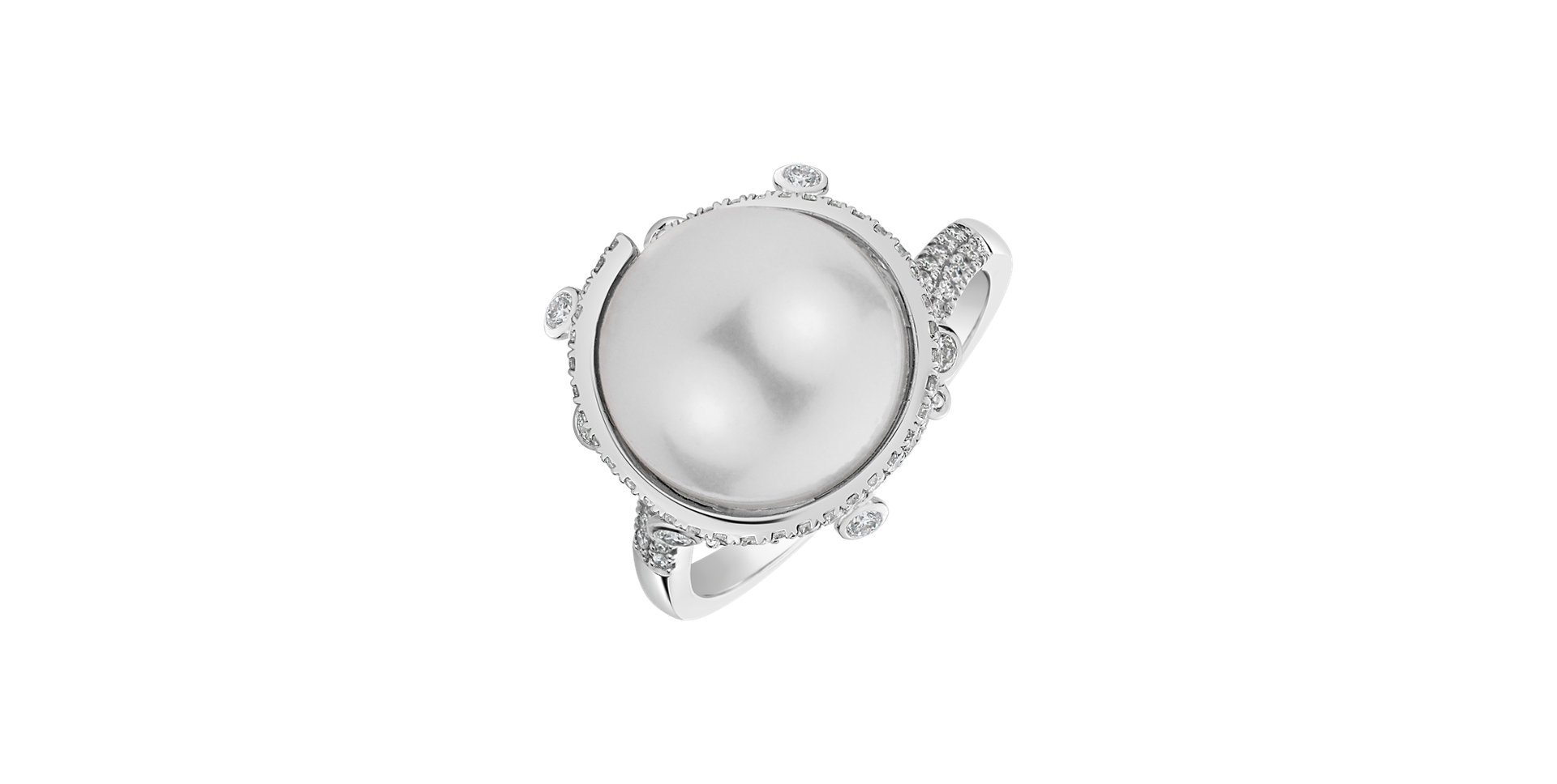 Diamond ring with Pearl Angel Signature