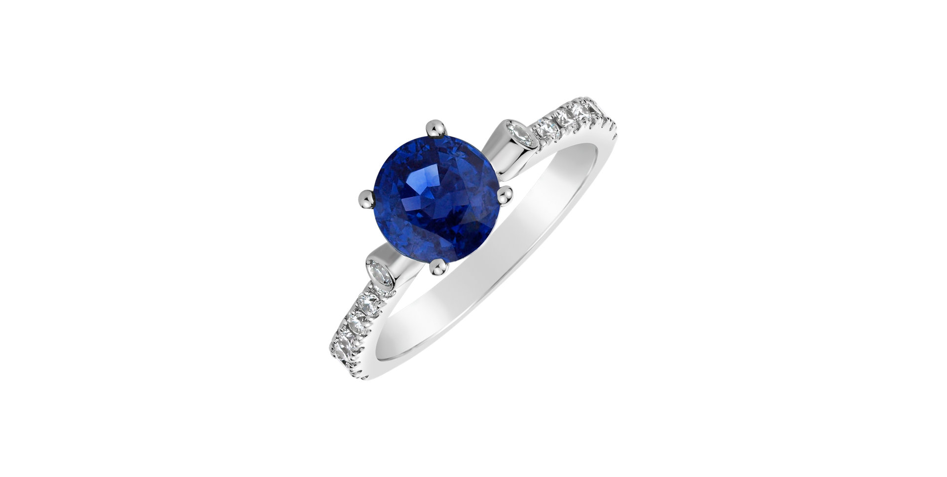 Diamond ring with Sapphire Midnight Phantom