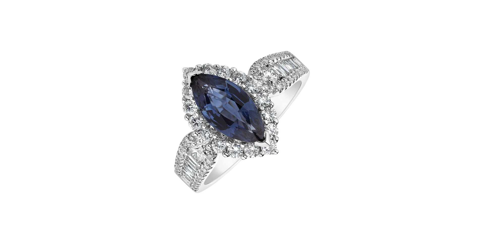 Diamond ring with Sapphire Moonlight sky