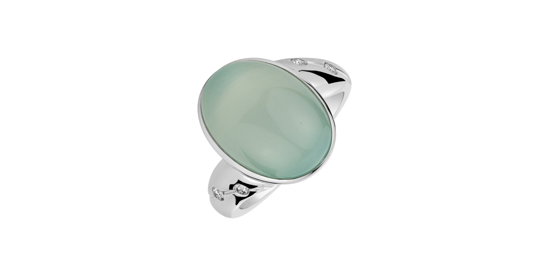 Diamond ring with Chalcedony Gem Spirit