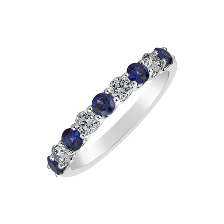 Diamond ring with Sapphire Iraida