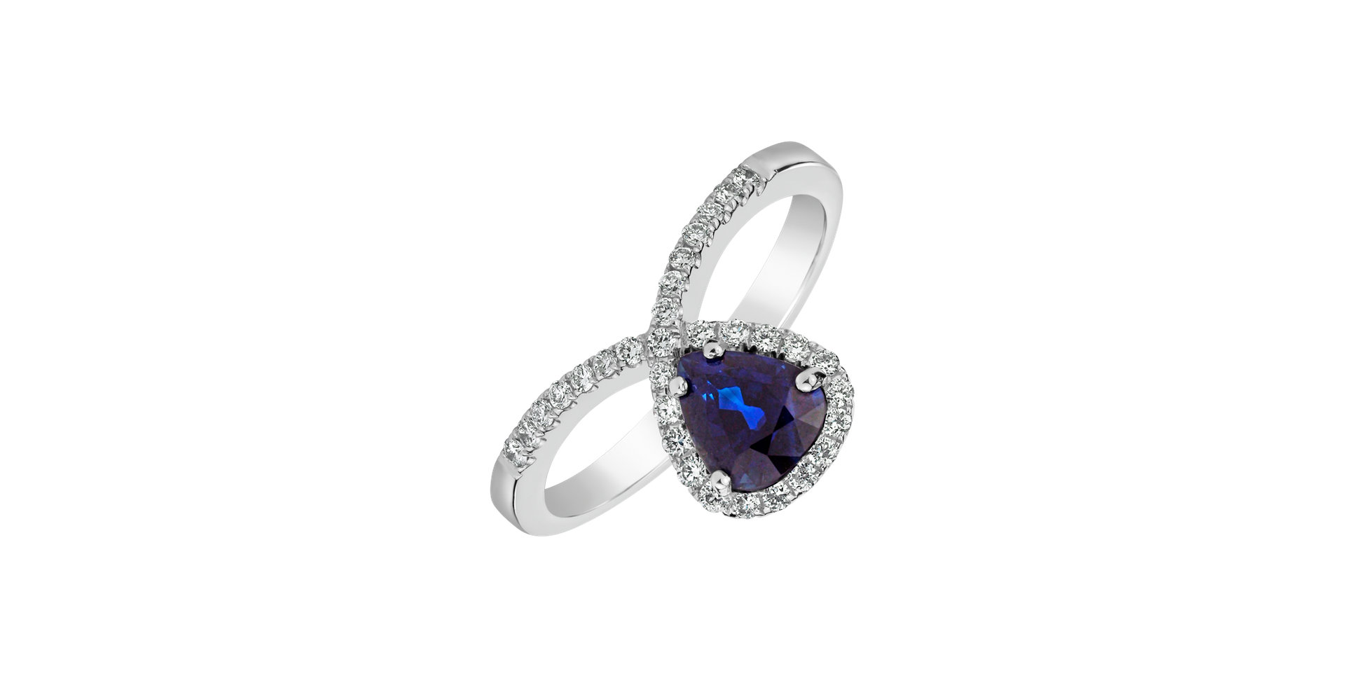 Diamond ring with Sapphire Penelope