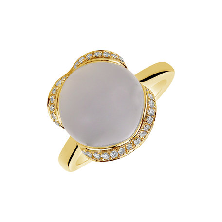 Diamond ring with Chalcedony Rainbow Princess