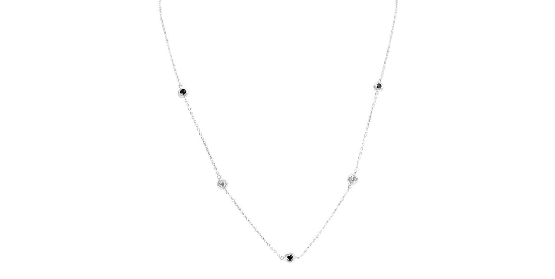Necklace with black and white diamonds Dots