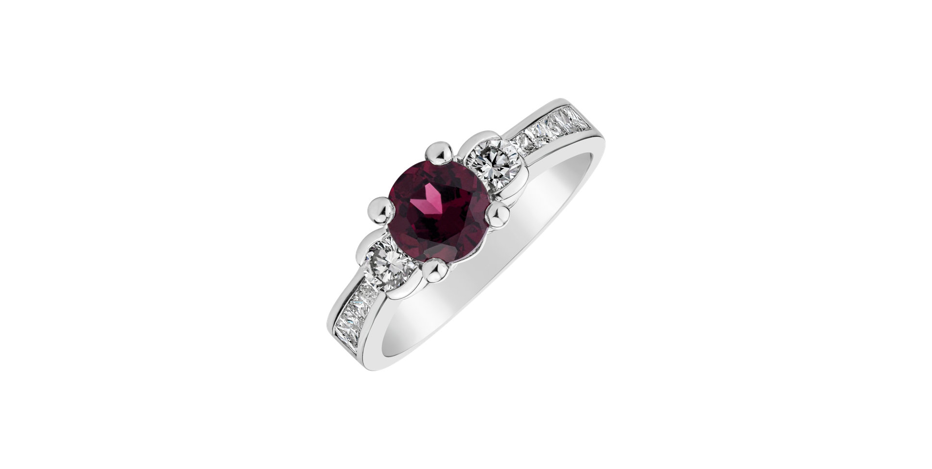 Diamond ring with Rhodolite Kiaria