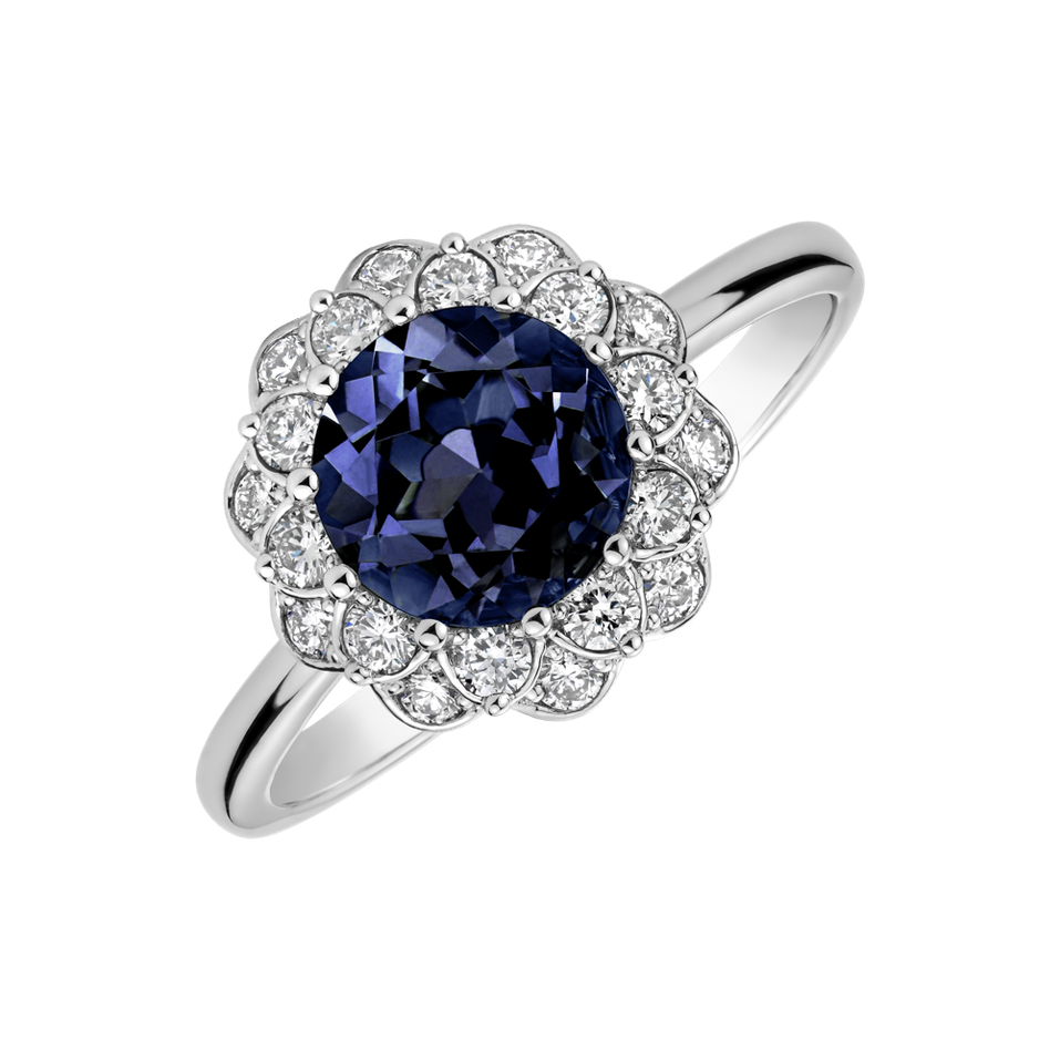 Ring with Iolite and diamonds Flower Joy