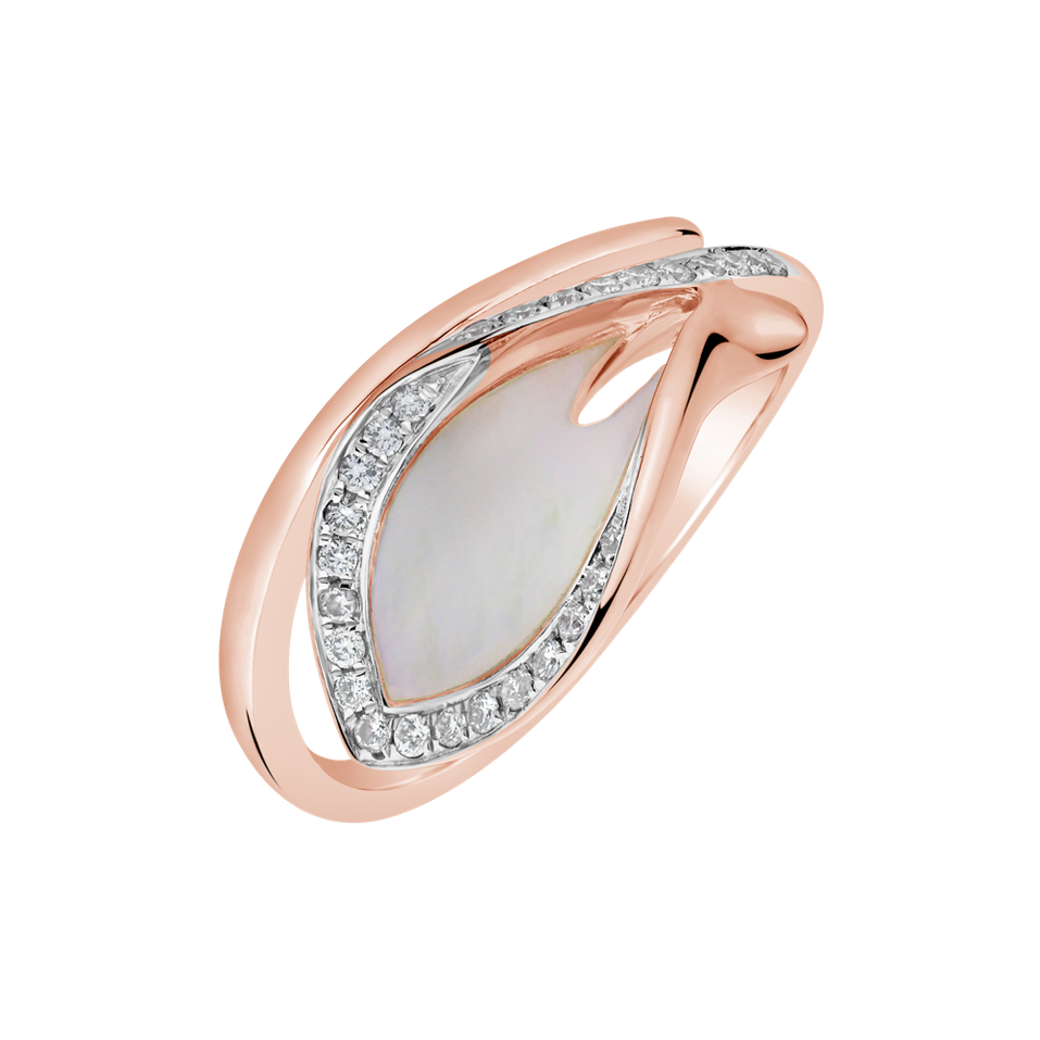 Diamond ring with Mother of Pearl Pearl Memory