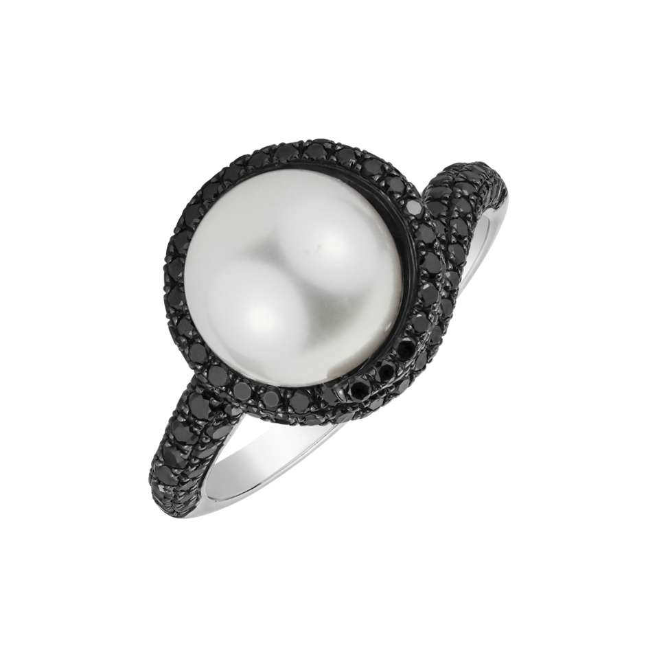 Ring with black diamonds and Pearl Marine