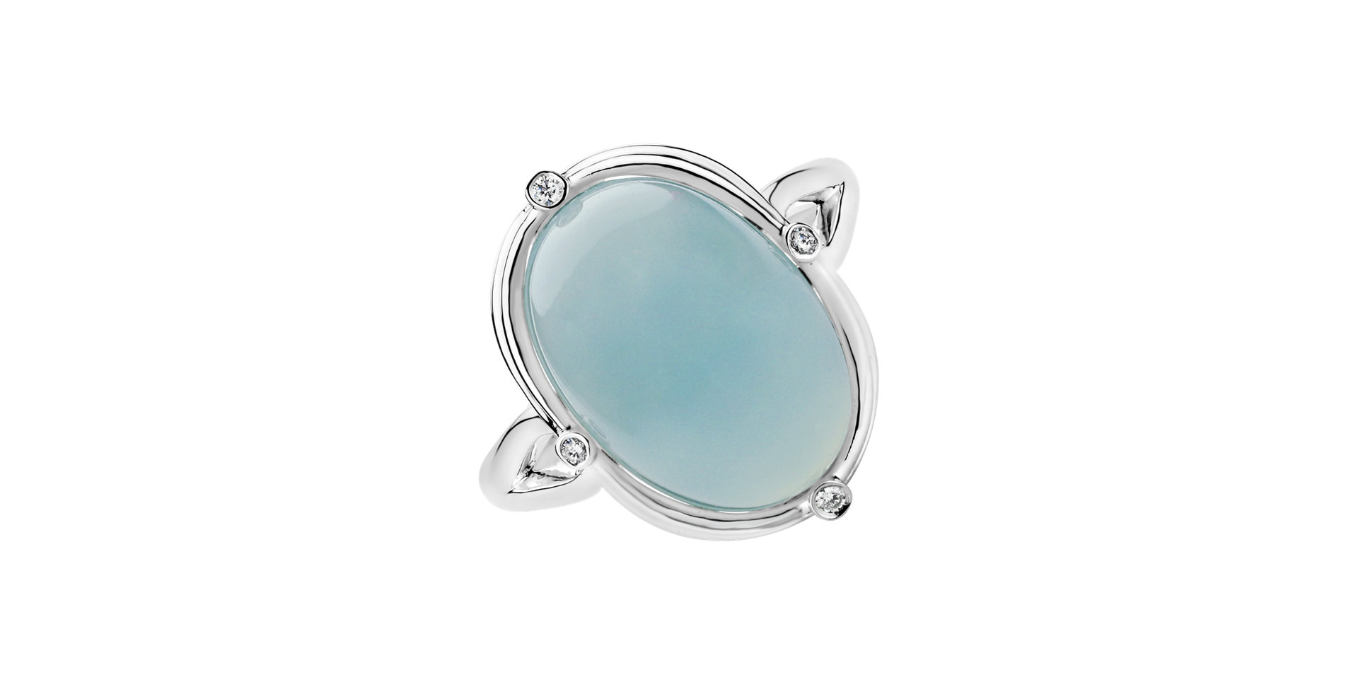 Diamond ring with Chalcedony Noble Touch