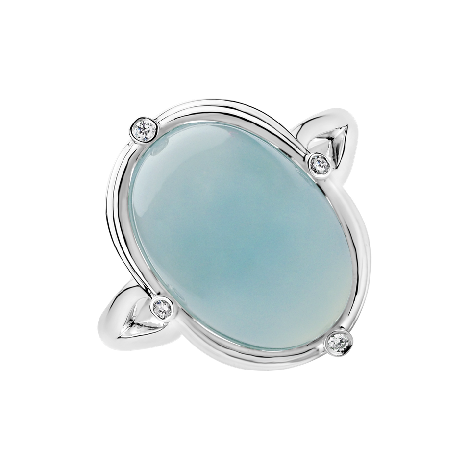 Diamond ring with Chalcedony Noble Touch