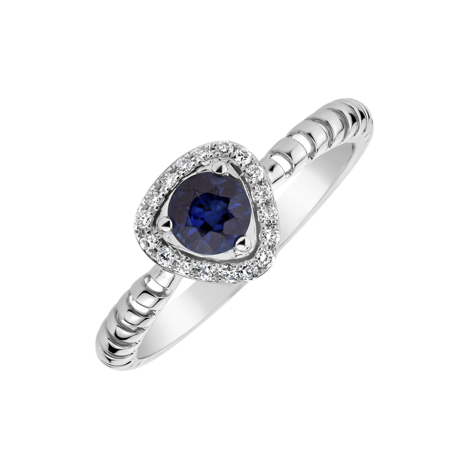Diamond ring with Sapphire Exaltation