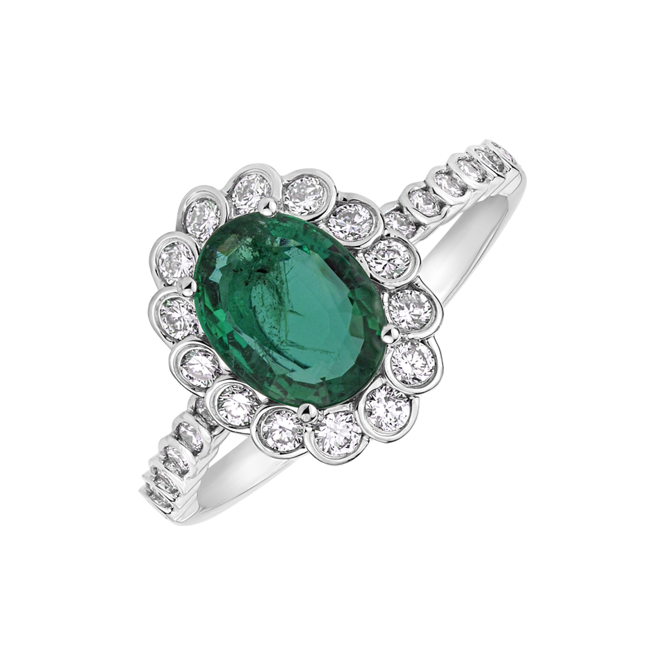 Diamond ring with Emerald Princess Glamour