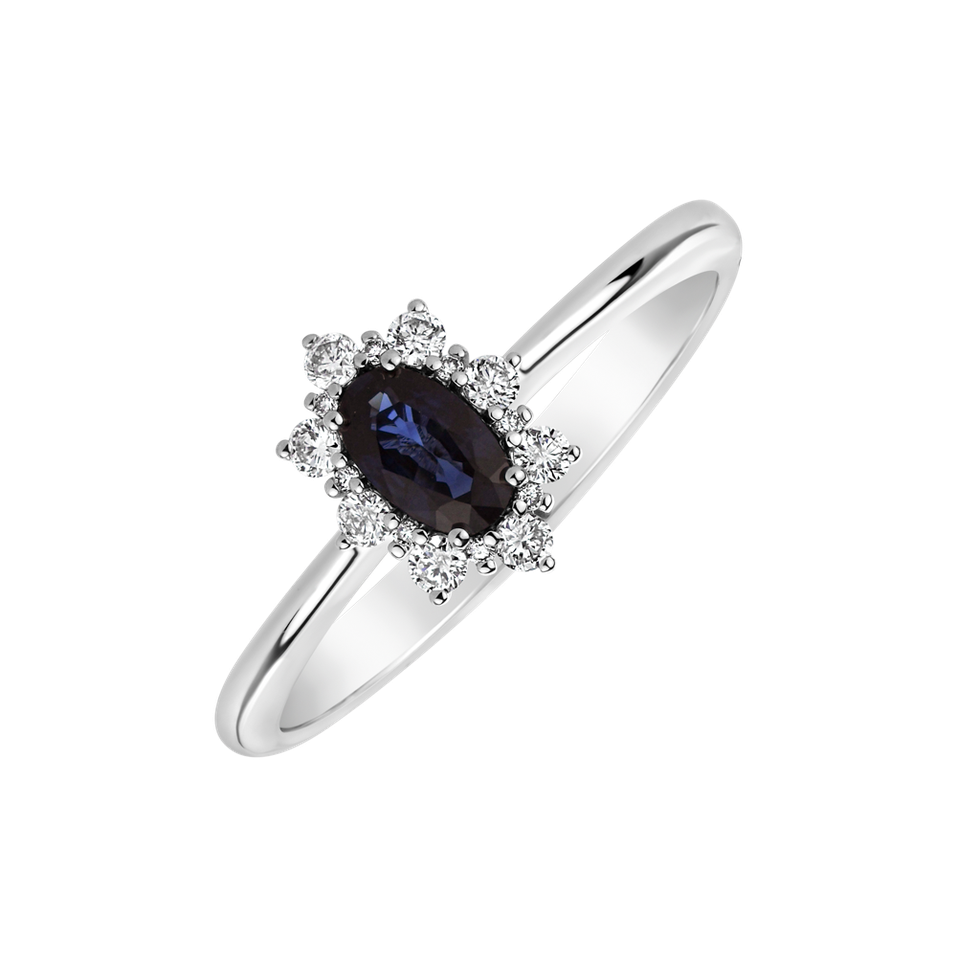Diamond ring with Sapphire Princess Gem
