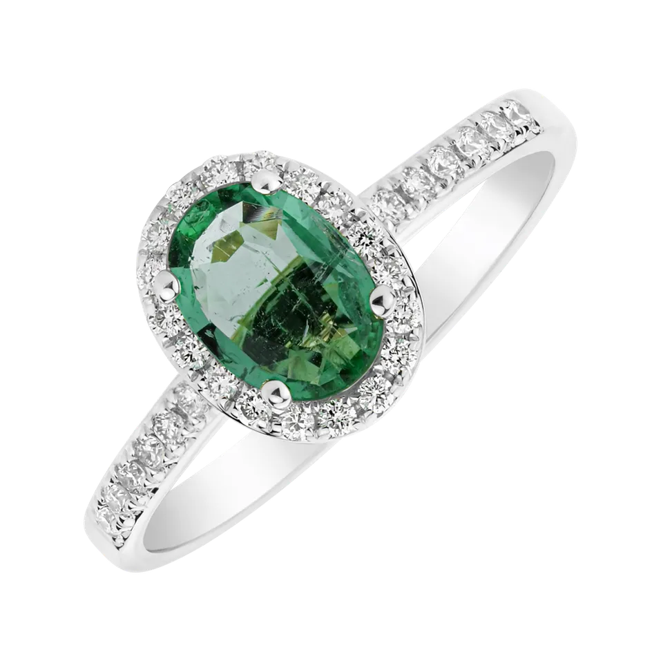 Diamond ring with Emerald Princess