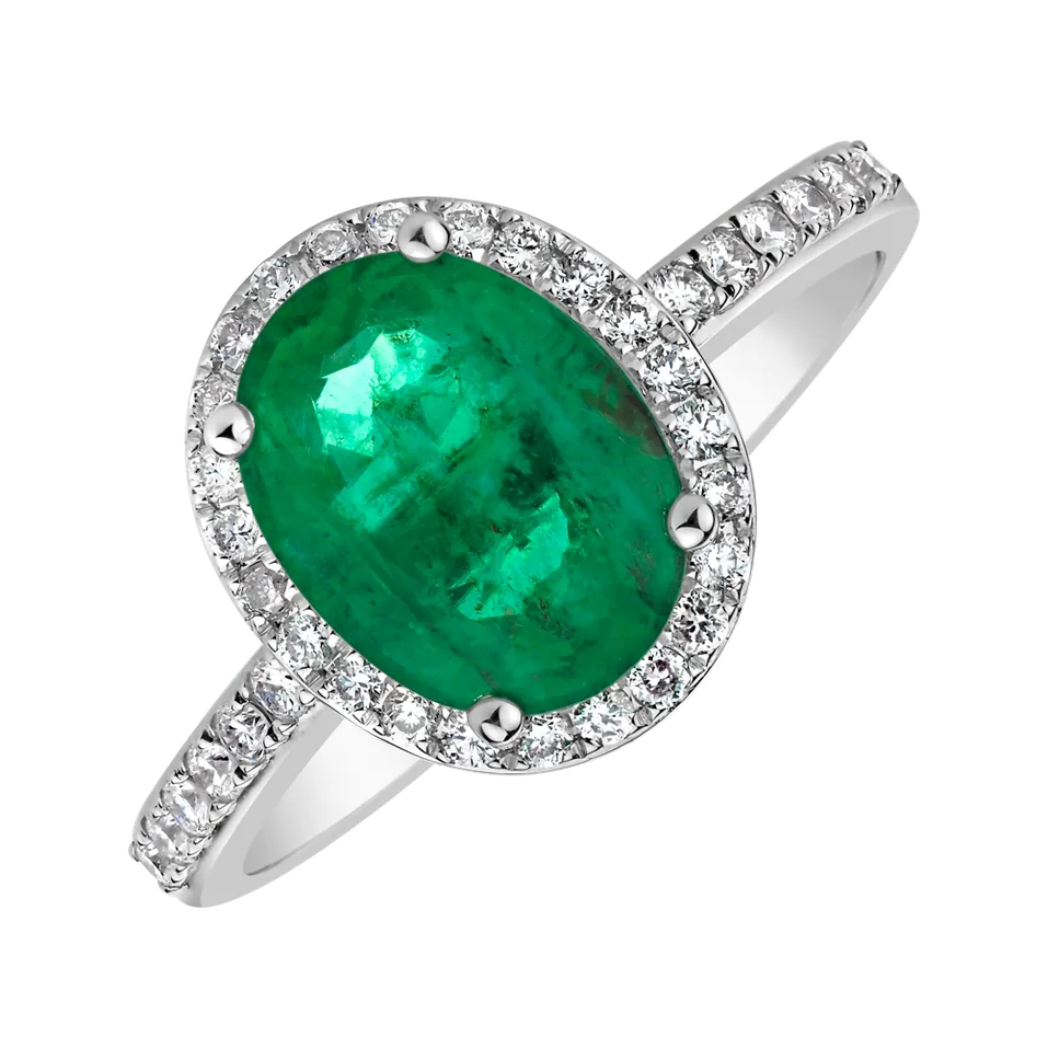 Diamond ring with Emerald Princess