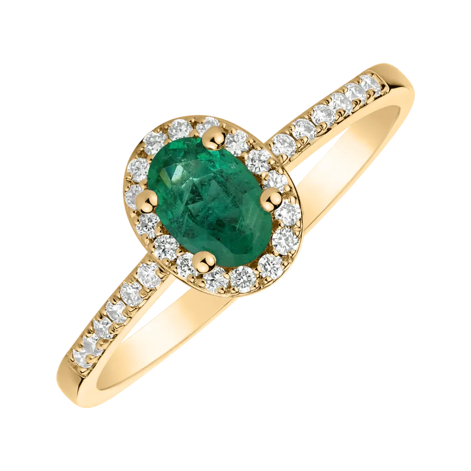 Diamond ring with Emerald Princess