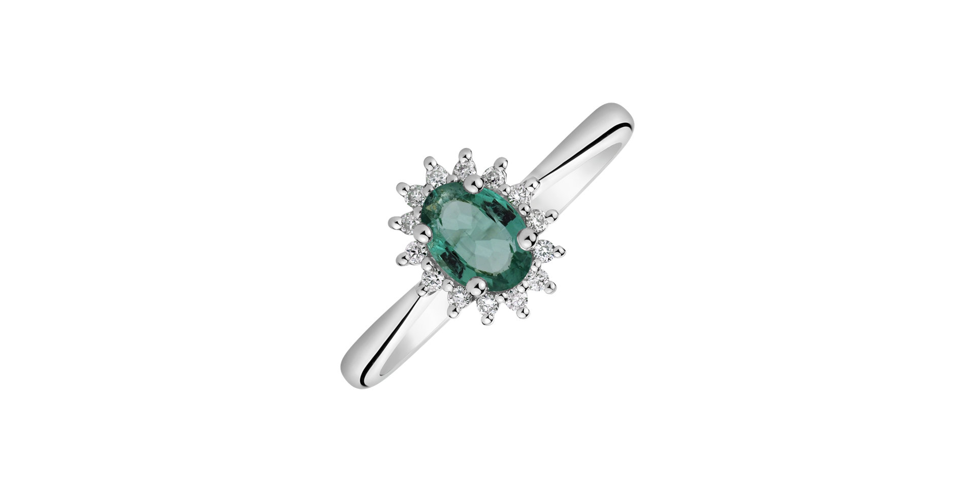 Diamond ring with Emerald Princess Sparkle