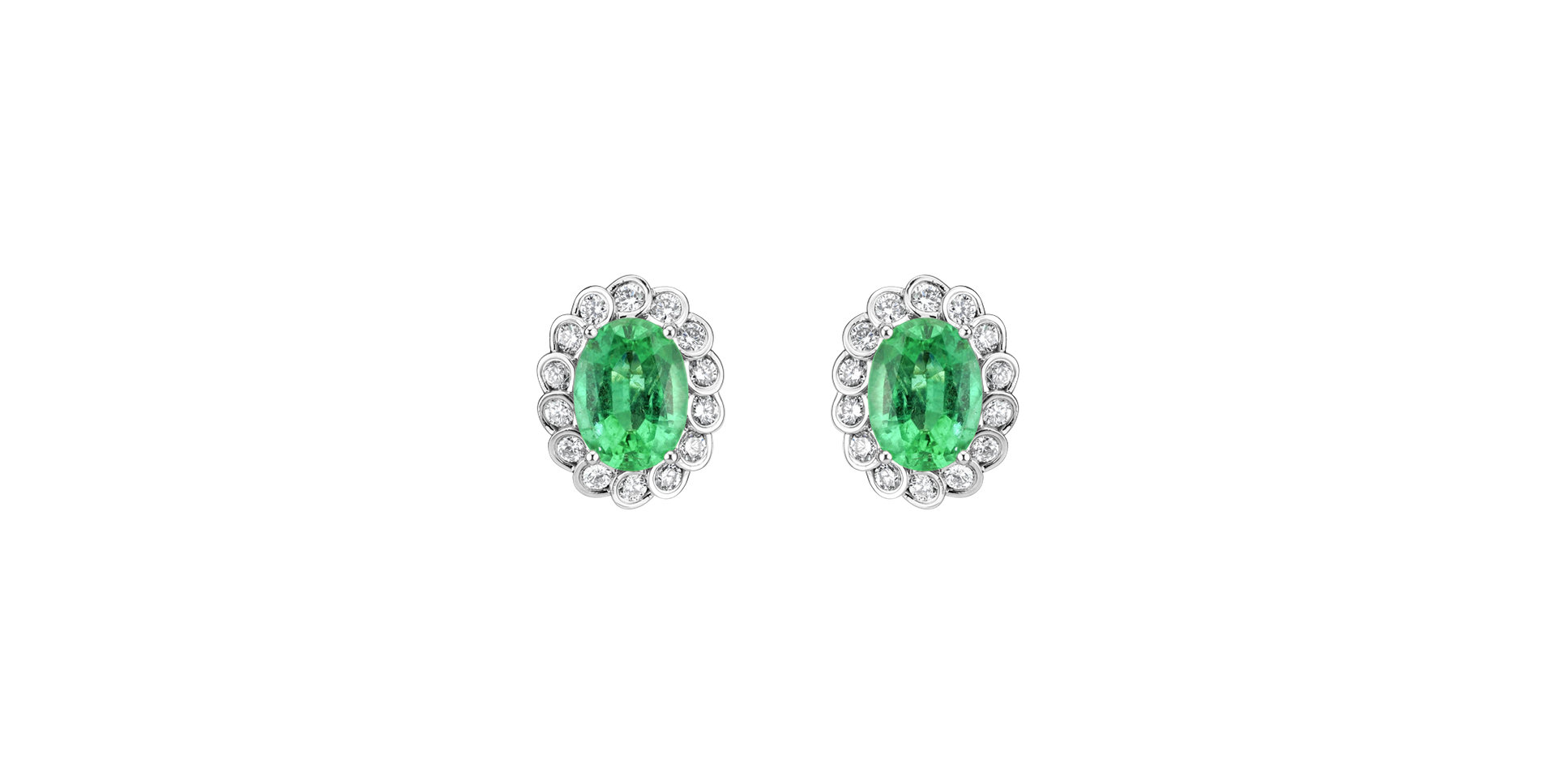 Diamond earrings with Emerald Brilliance