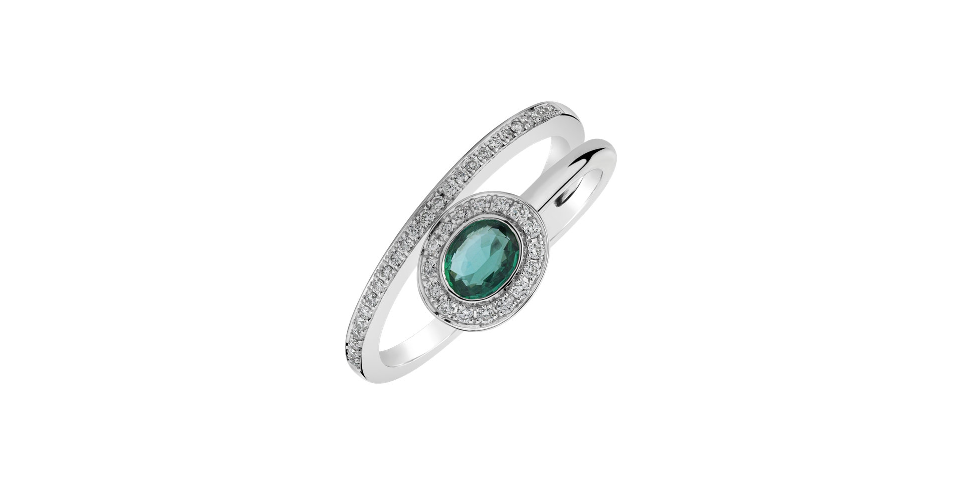 Diamond ring with Emerald Nicolette