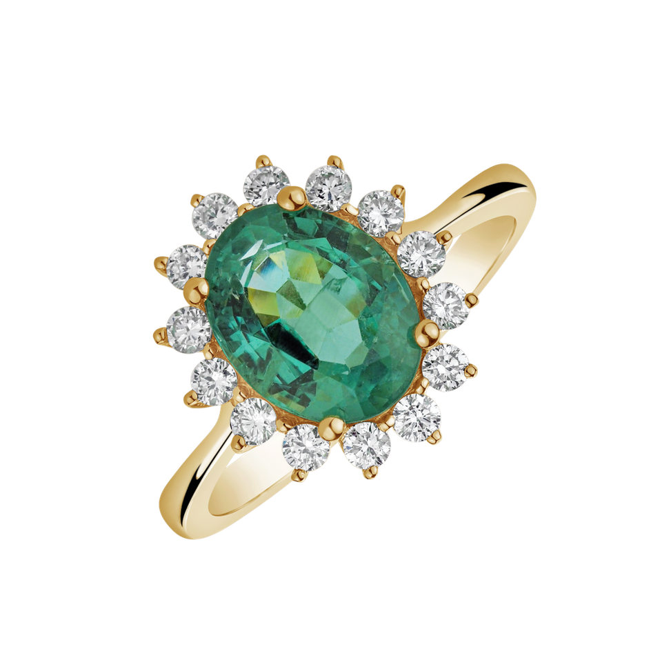 Diamond ring with Emerald Princess Sparkle