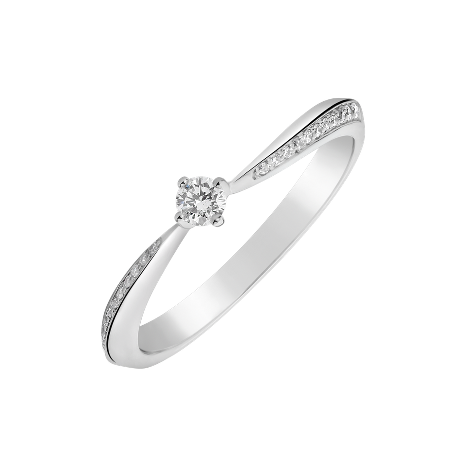 Diamond ring Classicism