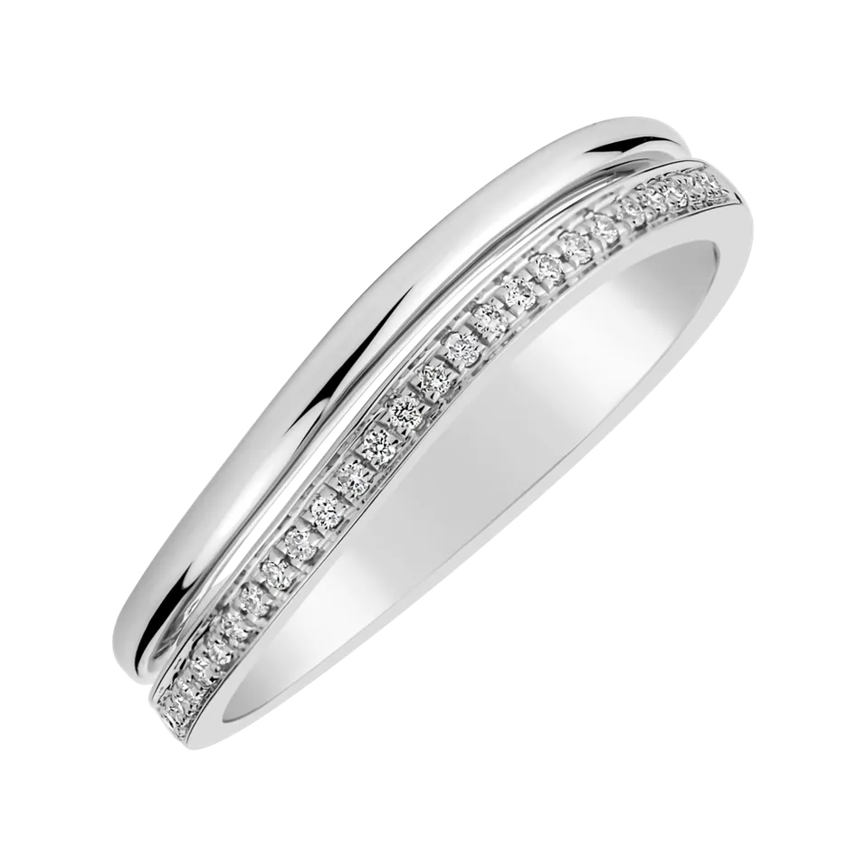 Diamond ring Little Galaxy