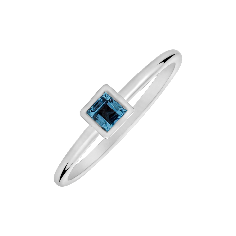 Ring with Topaz Synergy