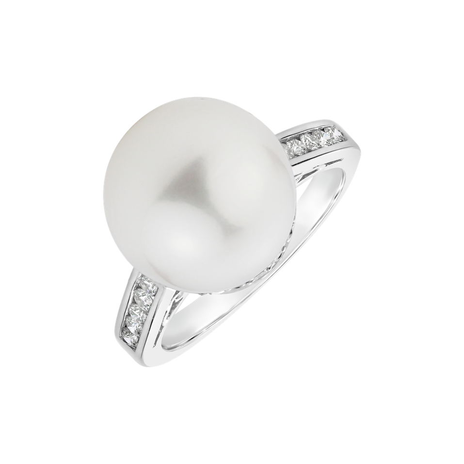 Diamond ring with Pearl Radiant Seashore