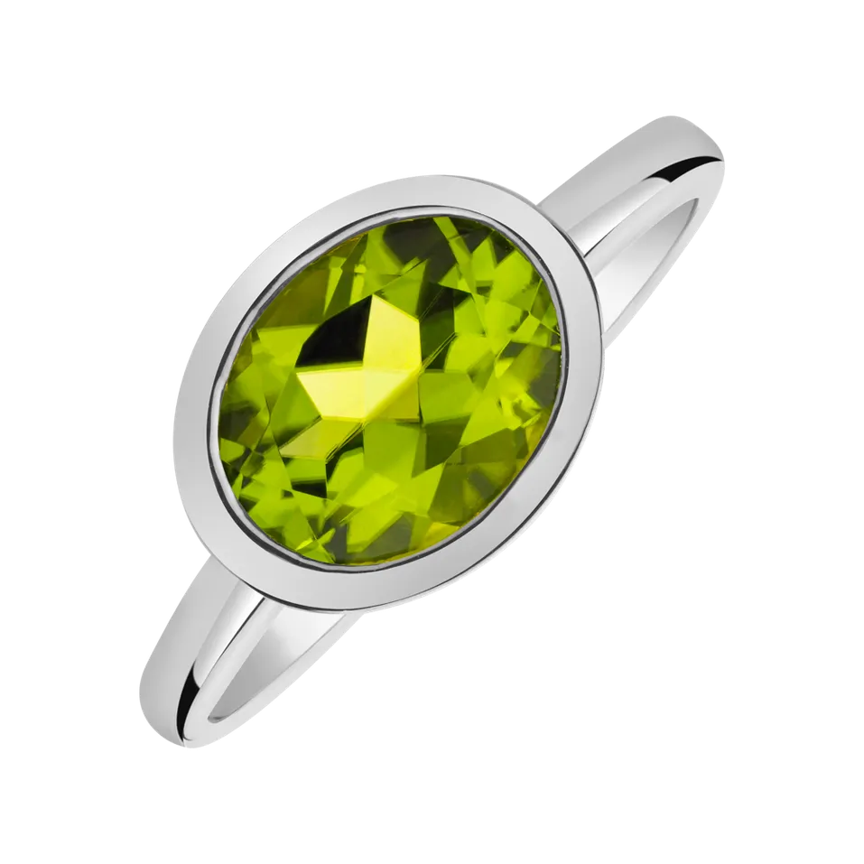 Ring with Peridot Bonbon